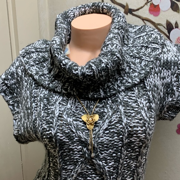 🌺 MUDD Dark Grey Cowl Neck Knit Sweater Tops - Picture 5 of 7